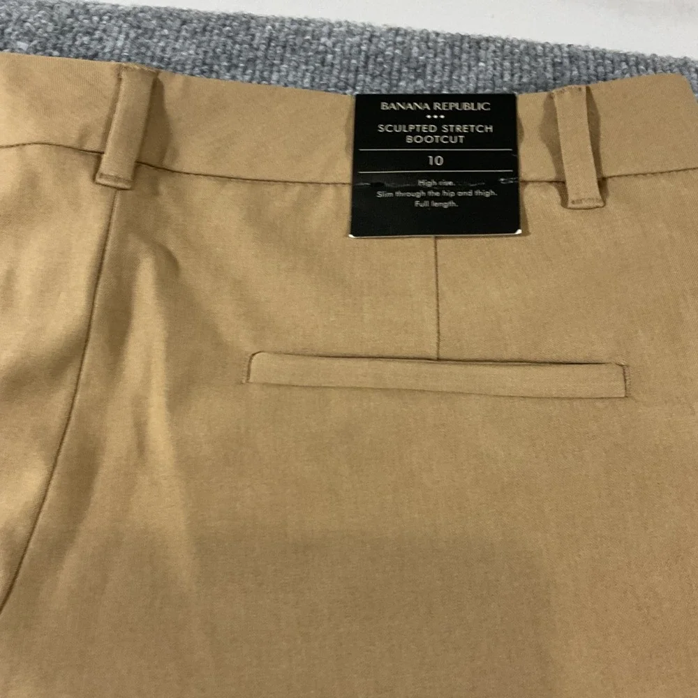 Banana Republic Sculpted Stretch Bootcut Pants Tan Khaki High Rise Size 10 NEW
